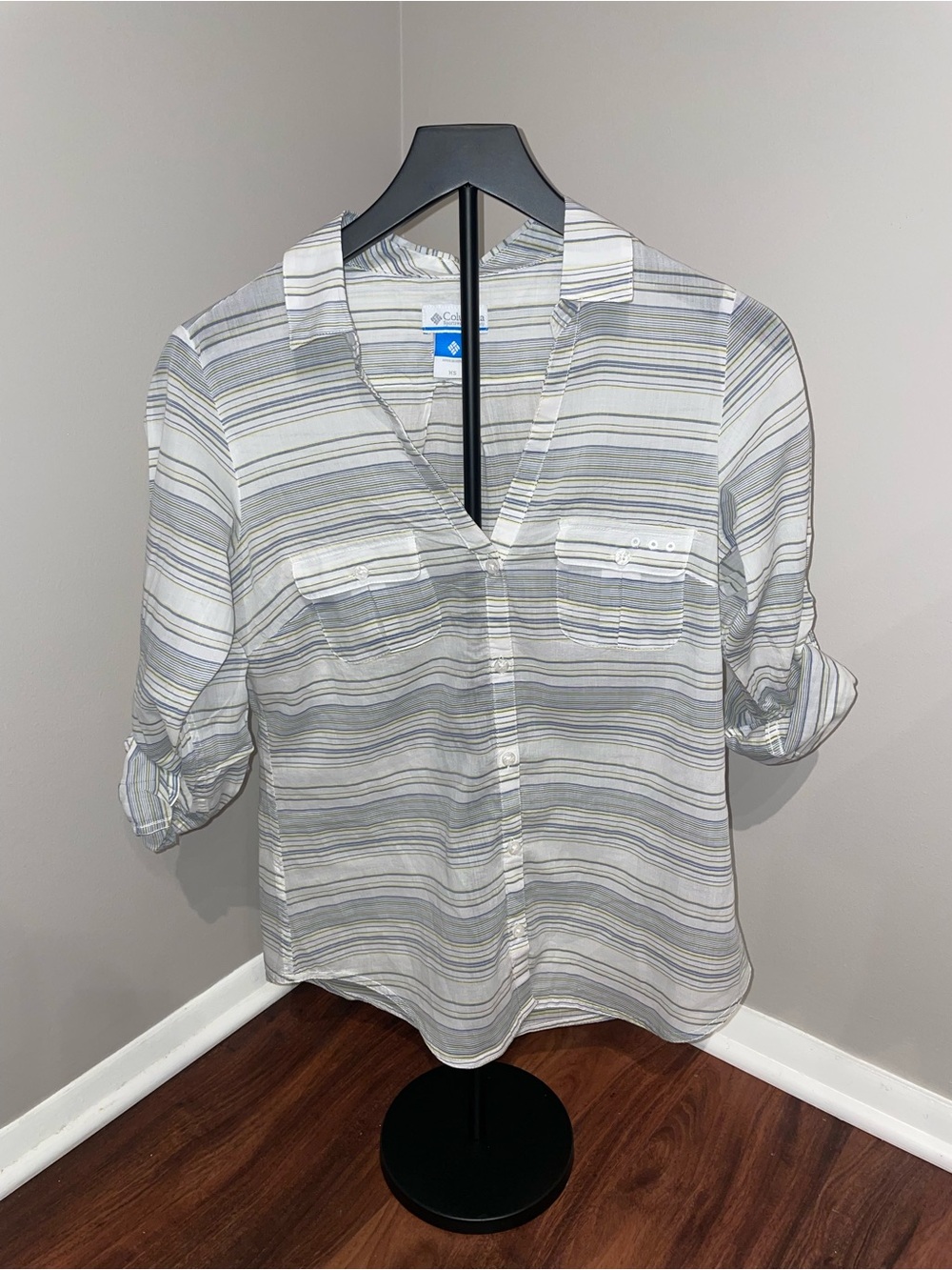 Columbia Women's PFG Sun Drifter Long Sleeve Shirt. XS